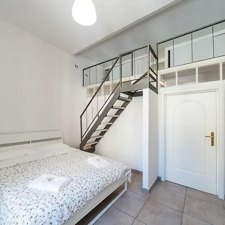 Sasa House 罗马